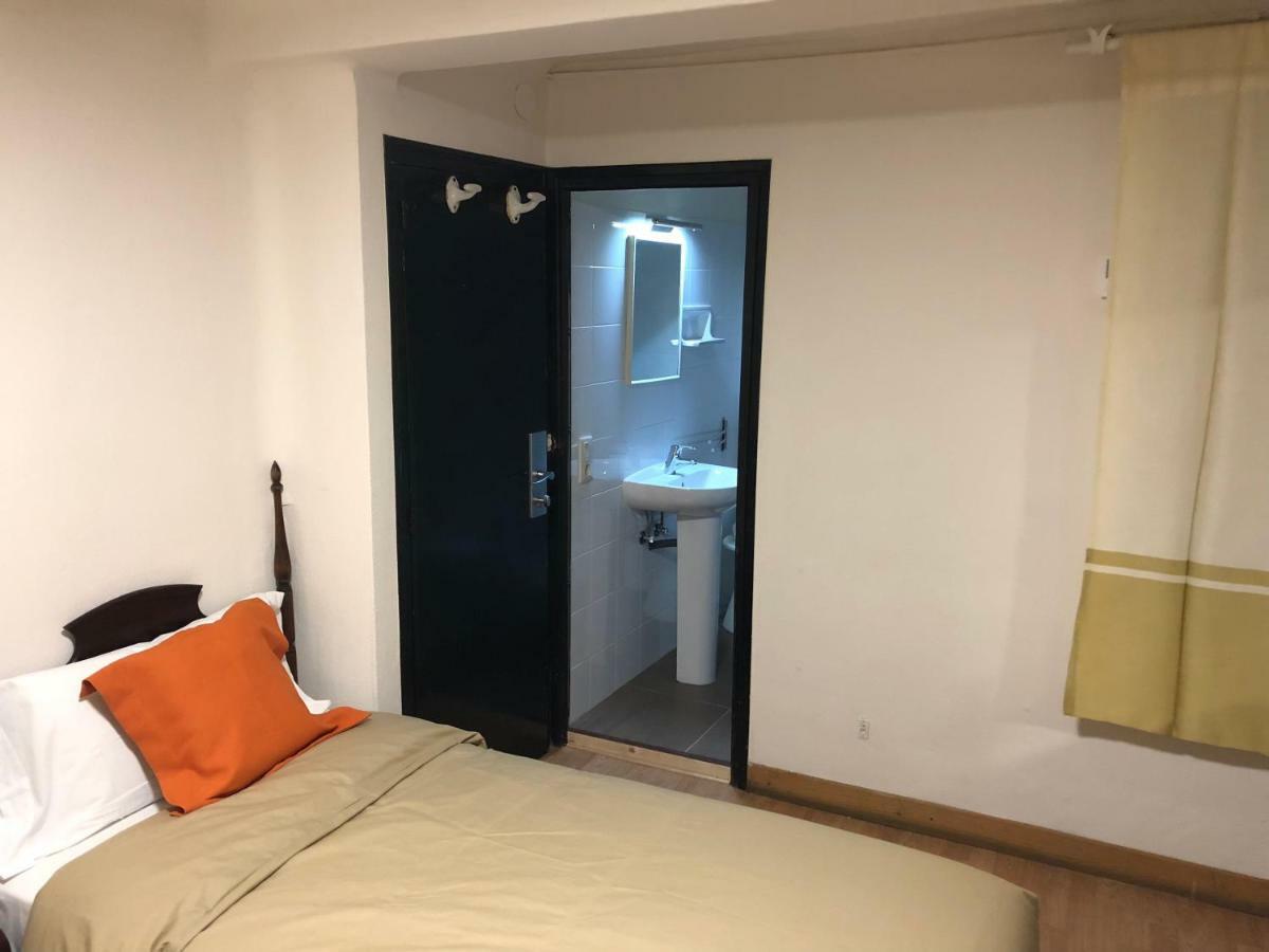 Hostal Di Verena Puigcerdà Exterior foto